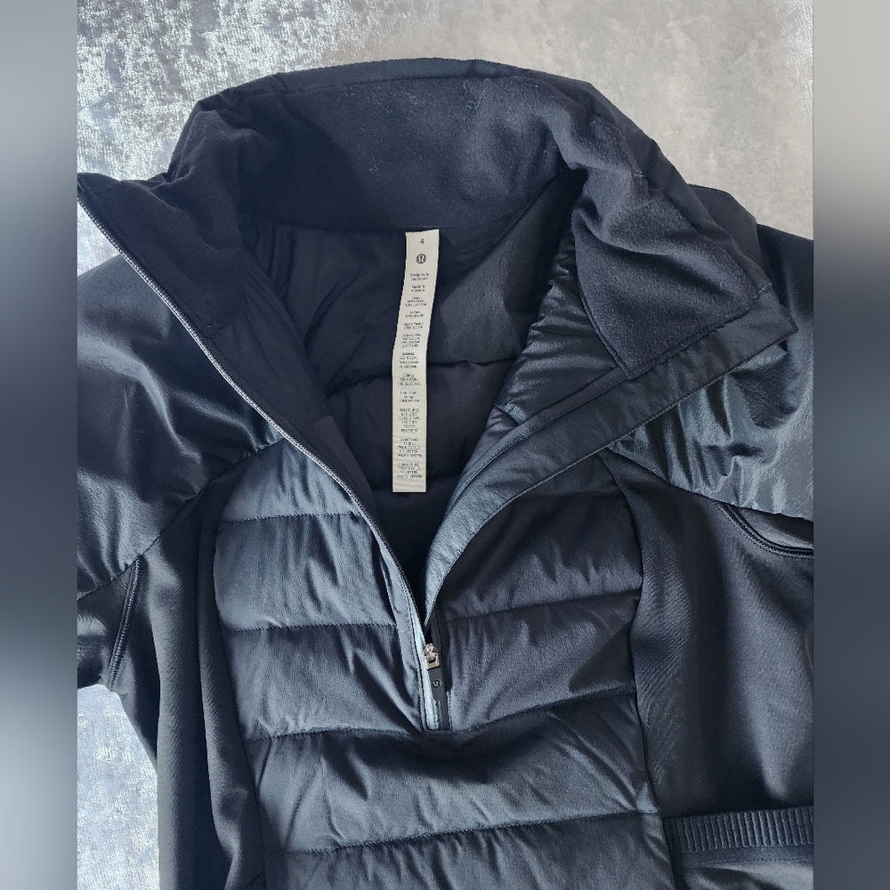 Lululemon Jacket - Picture 4 of 5